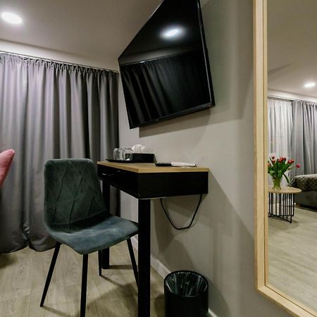 Kamienica No 111A Warsaw Airport Aparthotel Exterior photo